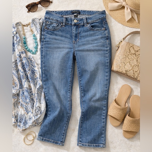 White House Black Market Denim - White House Black Market Blanc Crop Jeans 4 Blue Straight Leg Denim WHBM Casual